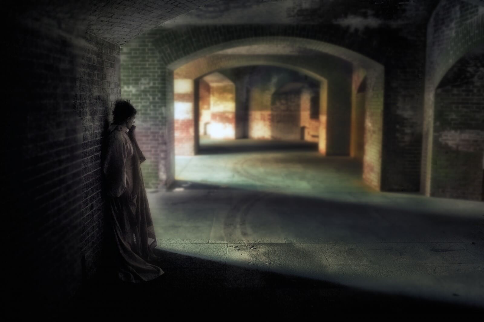 Ava Roy as Lady Macbeth in We Players' Macbeth at Fort Point