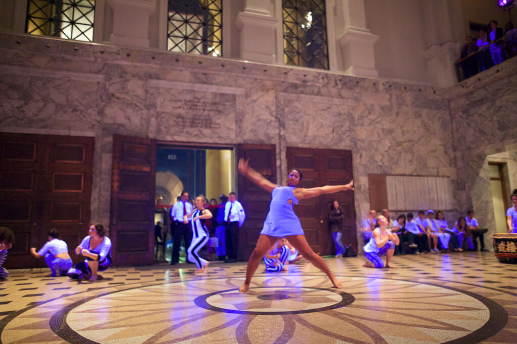 Chocolate Heads, Cantor, art, museum, stanford, site specific, dance, performance, documentation, photography, jamie lyons, aleta hayes, Stanford University, Theater and Performance Studies, Stanford Arts, Institute for Diversity in the Arts,