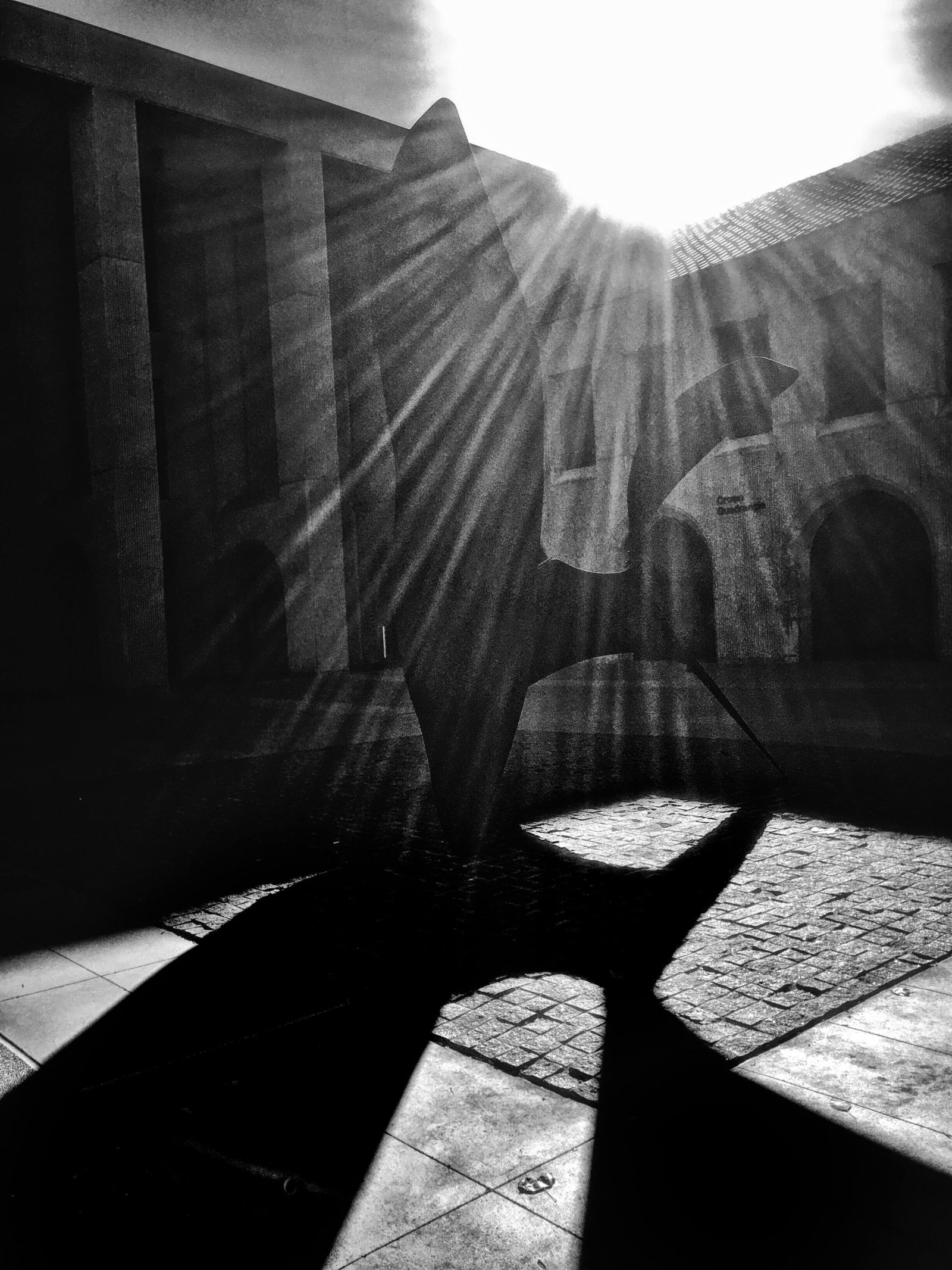 Alexander Calder, Alexander Calder sculpture, Alexander Calder Stanford University, Stanford Arts, Calder Stanford, Alexander Calder Le Falcon, Stanford Public Art