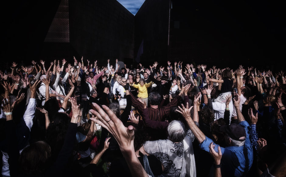 Anna Halprin’s <em>Planetary Dance</em> at the De Young